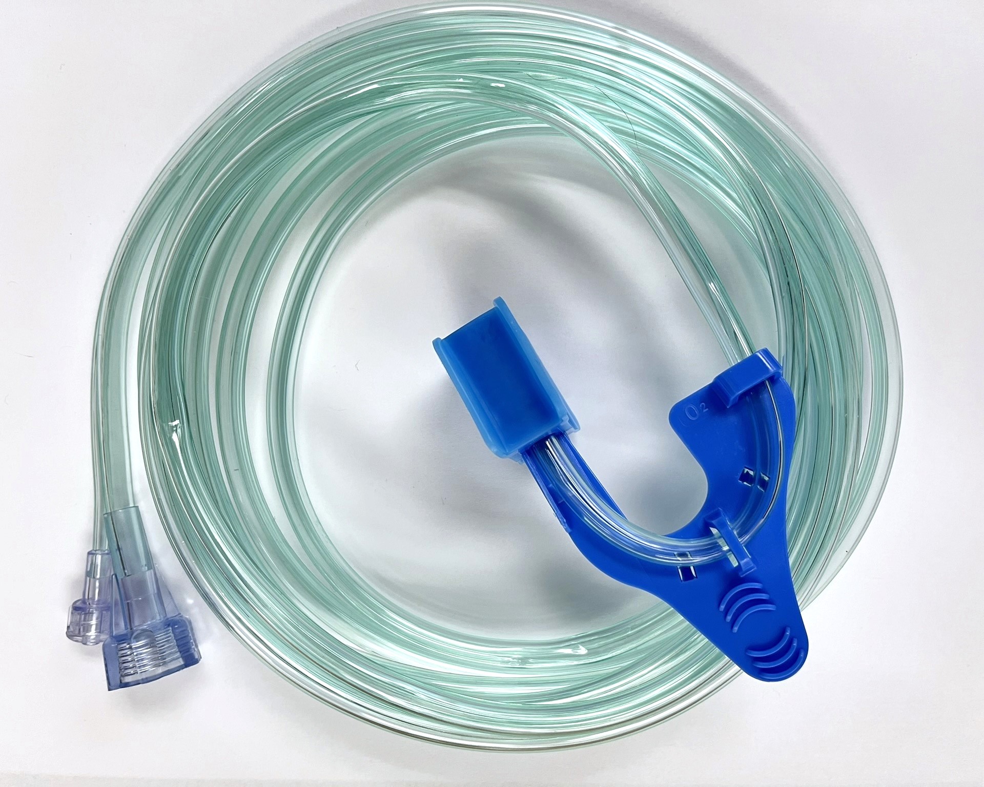 AIM device with oxygen and CO2 tubing connected